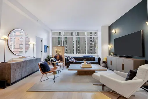 389 East 89th Street, #4C