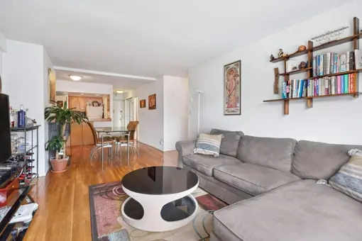 The East Side Townhouse, 250 East 31st Street, #6A