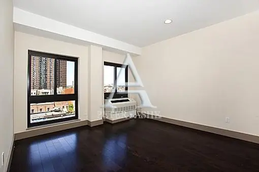 CL Tower, 203 East 121st Street, #405