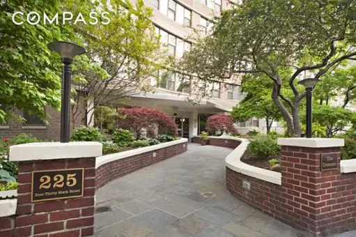 The Murray Hill Crescent, 225 East 36th Street, #12L