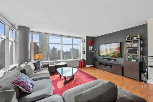 3 Lincoln Center, 160 West 66th Street, #30G