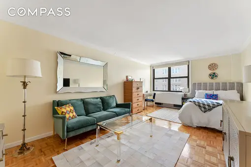 Gramercy Plaza, 130 East 18th Street, #10R