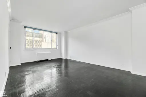 Lenox House, 301 East 78th Street, #4F