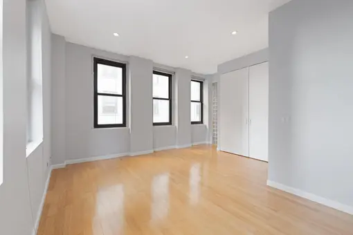 Cambridge Club Condominium, 56 Pine Street, #15F