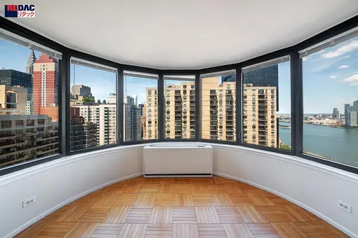 The Corinthian, 330 East 38th Street, #33H