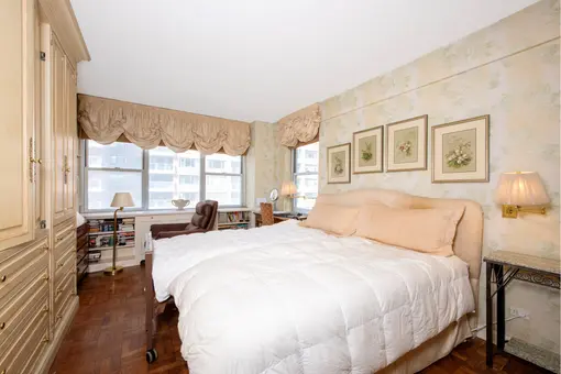 Cannon Point South, 45 Sutton Place South, #4O