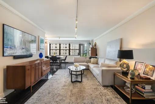 Lincoln Towers, 165 West End Avenue, #14M