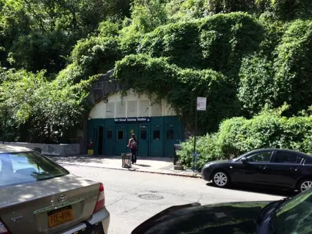 Fort Tryon Gardens, 4489 Broadway, #3A