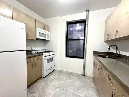 4441 Broadway, #4D