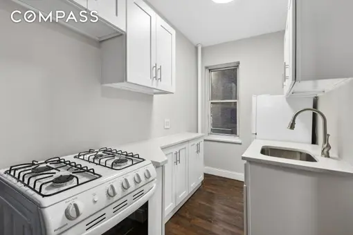 Gracie Gardens, 525 East 89th Street, #2L