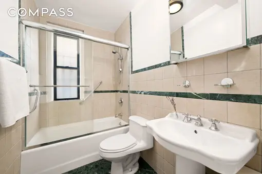 Westwind, 175 West 93rd Street, #1G