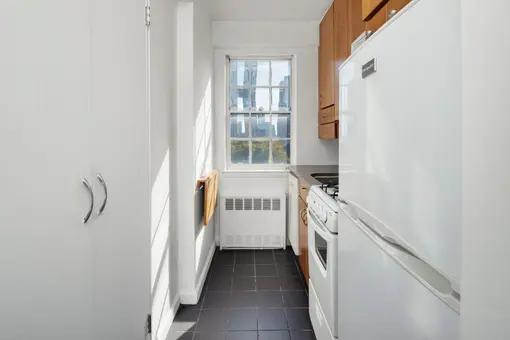 The Townsley, 245 East 35th Street, #9H