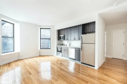 The Aylsmere, 60 West 76th Street, #7D