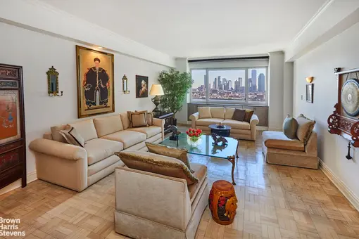 Cannon Point South, 45 Sutton Place South, #17I