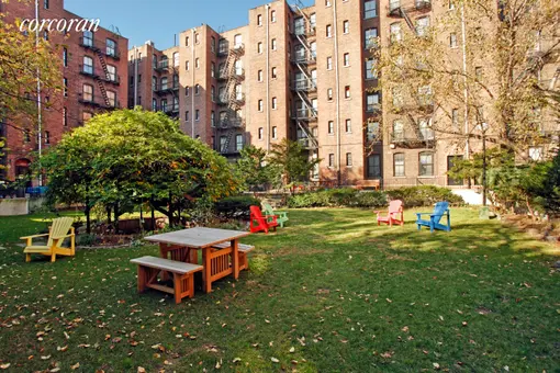Cobble Hill Towers, 431 Hicks Street, #4C