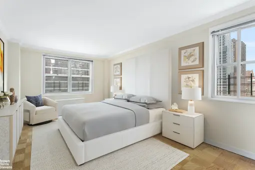 Lincoln Terrace, 165 West 66th Street, #15H