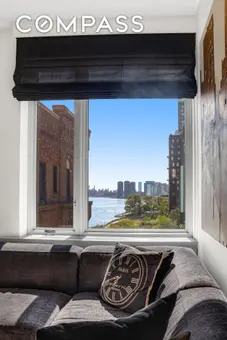 Beekman Terrace, 455 East 51st Street, #6C