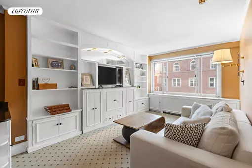 Colony House, 30 East 65th Street, #6E7E