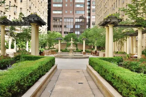 The Parc Vendome, 350 West 57th Street, #12I