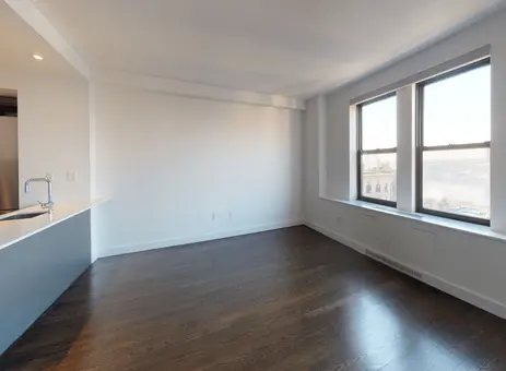 The Windermere, 666 West End Avenue, #17EF