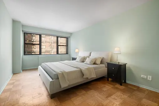 The Savoy, 111 East 85th Street, #10A
