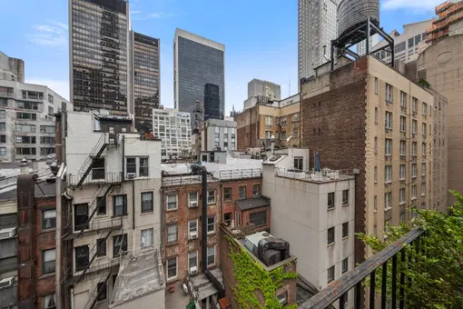 35 West 54th Street, #9