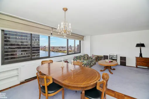 The Edgewater, 530 East 72nd Street, #16B