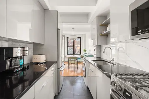 12 East 97th Street, #10G