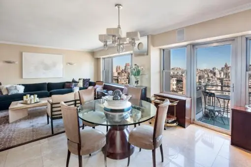 Plaza Tower, 118 East 60th Street, #24BC