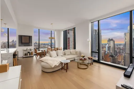 277 Fifth Avenue, #34C