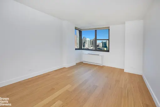 Plymouth Tower, 340 East 93rd Street, #19J
