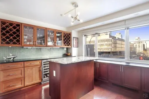 Lincoln Terrace, 165 West 66th Street, #3C