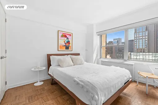 Plaza Tower, 118 East 60th Street, #25F