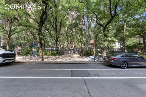 246 East 90th Street, #3C