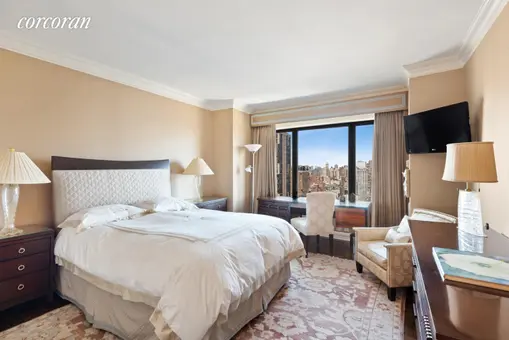 The Sovereign, 425 East 58th Street, #33B