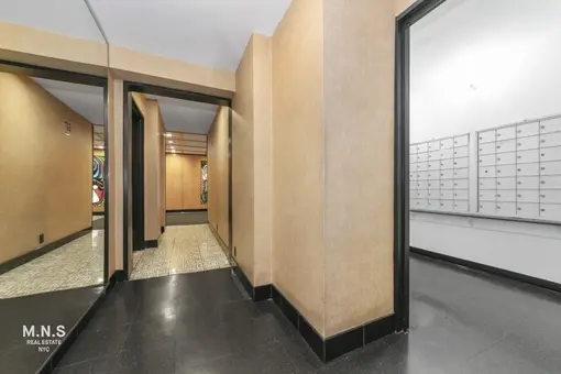 210 East 58th Street, #10H