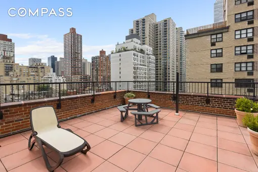 241 East 76th Street, #8C