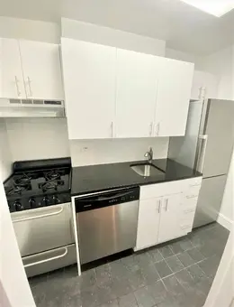 442 West 57th Street, #7D