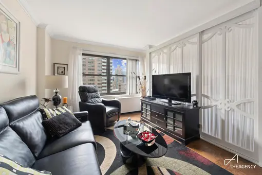 Lincoln Towers, 180 West End Avenue, #19J