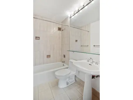 45 West 67th Street, #9E