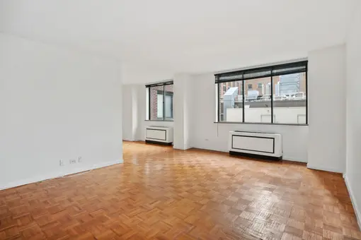 45 West 67th Street, #9E