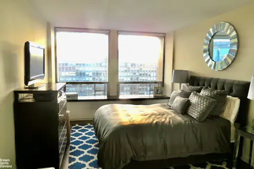 Kips Bay Towers, 330 East 33rd Street, #21N