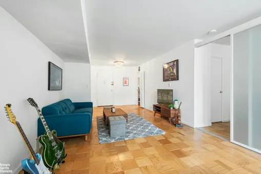 Lincoln Terrace, 165 West 66th Street, #14P