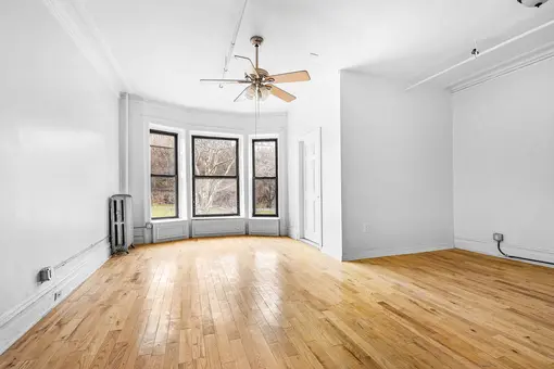 296 Manhattan Avenue, Unit 3F - 6+ Bed Apt for Rent for $2,550 | CityRealty