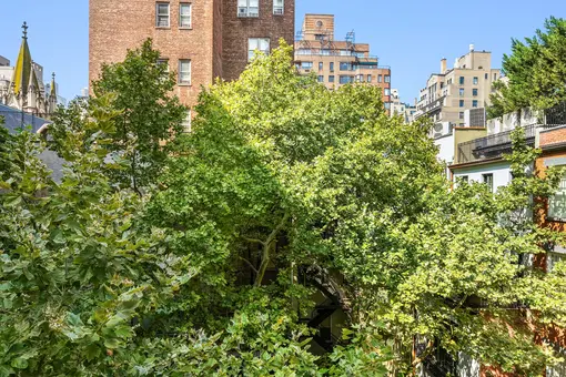 40 East 74th Street, #5R