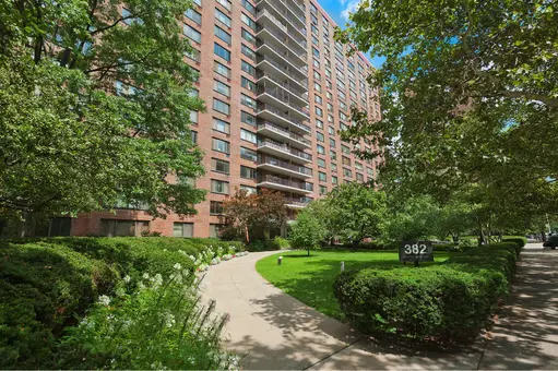 The Olmsted, 382 Central Park West, #12G