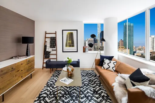 Oriana at River Tower, 420 East 54th Street, #401