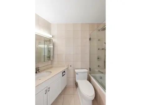 30 Lincoln Plaza, 30 West 63rd Street, #16L