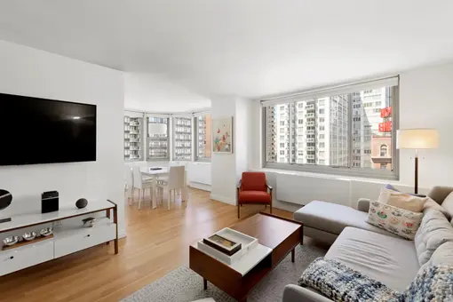 30 Lincoln Plaza, 30 West 63rd Street, #16L