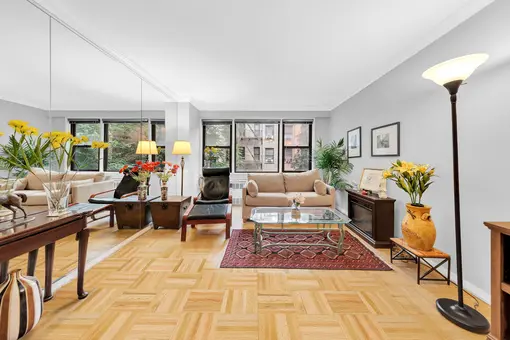 345 East 52nd Street, #4K